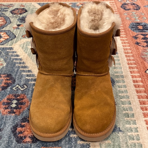 Koolaburra by UGG Victoria Short Booties 6M - Picture 2 of 9